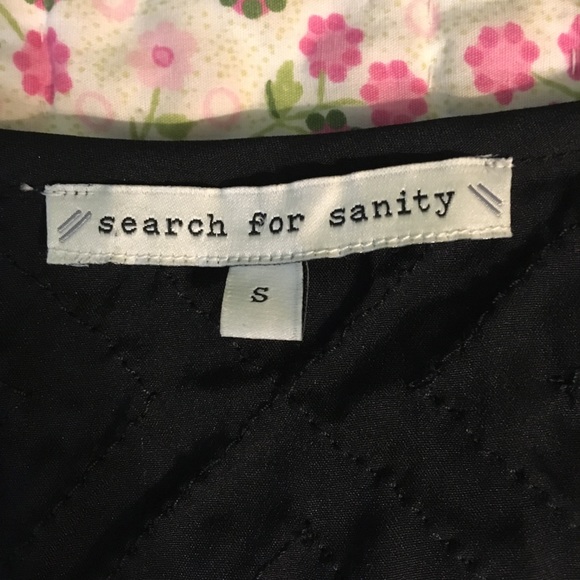 Search For Sanity beaded sleeveless blouse - Picture 4 of 8